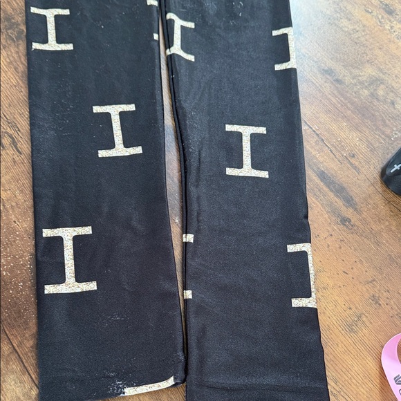 Goldsheep Black and Gold “I”  Leggings - Picture 9 of 11